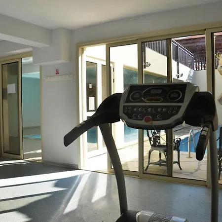 B103 Vanessa Lovely アパート *