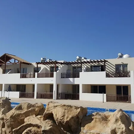 B103 Vanessa Lovely Пейя